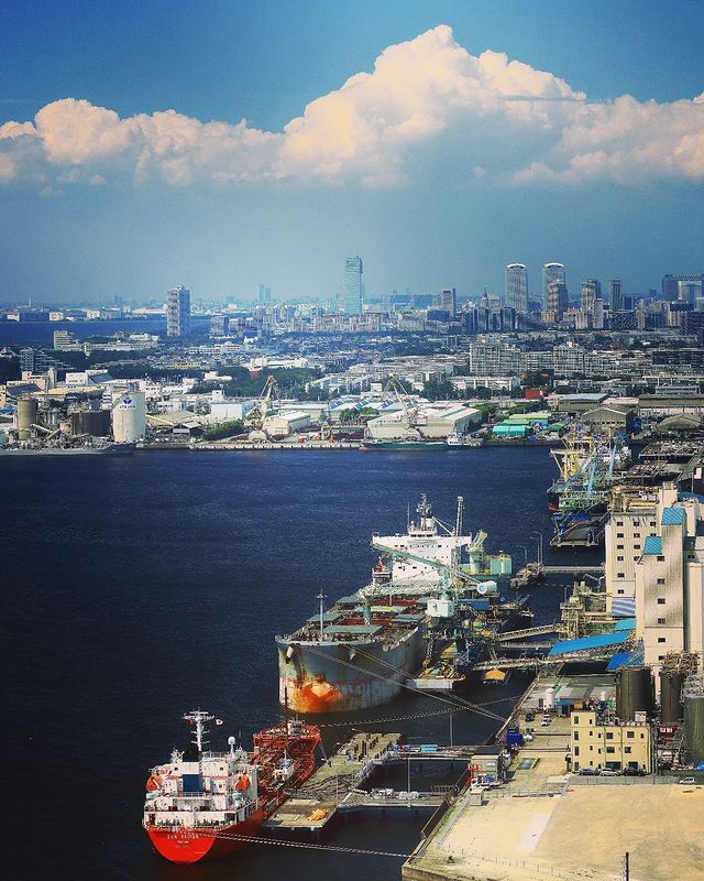 千葉ポートタワーから見る東京湾